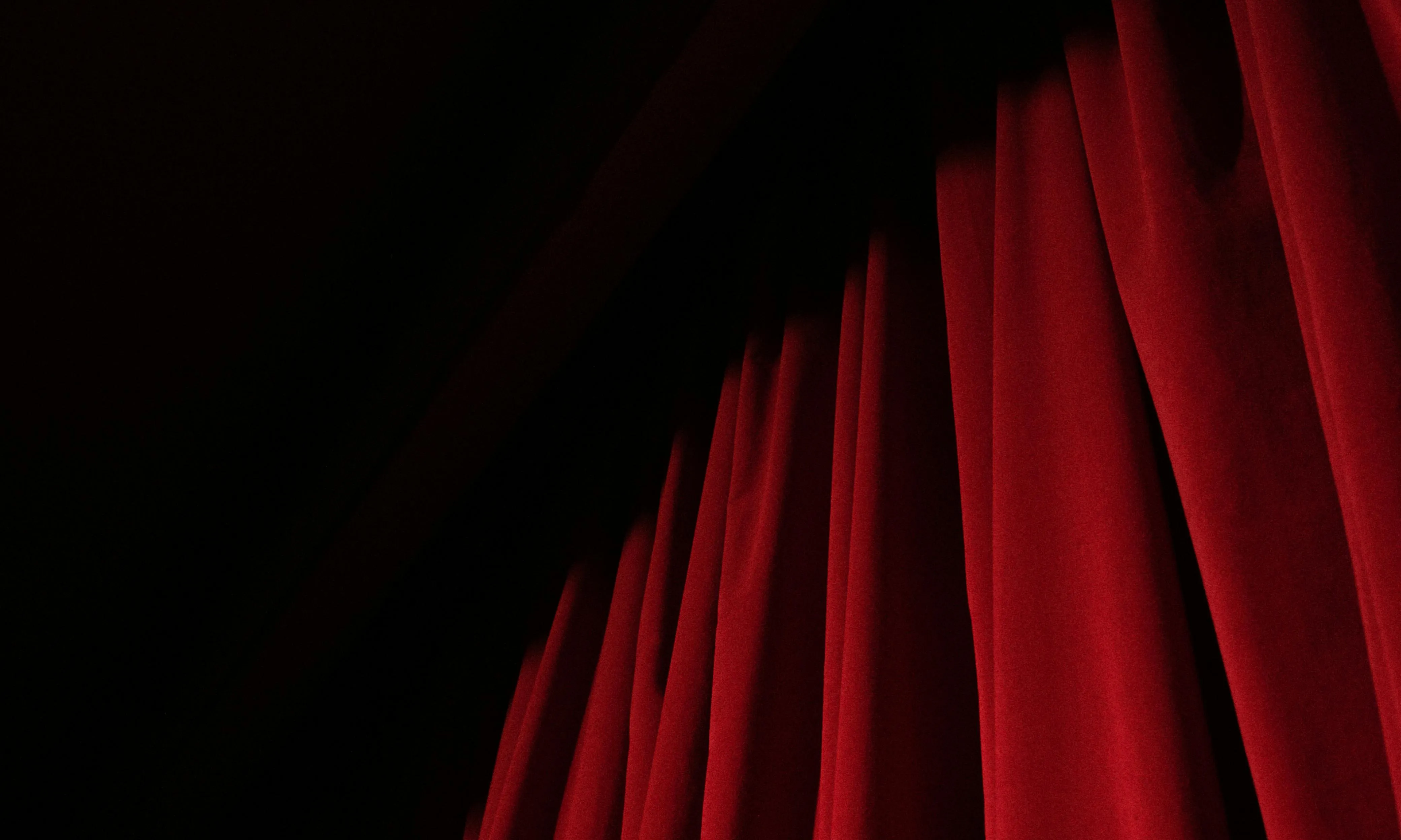 Teló de teatre. Font: Pexels - Tima Miroshnichenko Teló de teatre. Font: Pexels - Tima Miroshnichenko