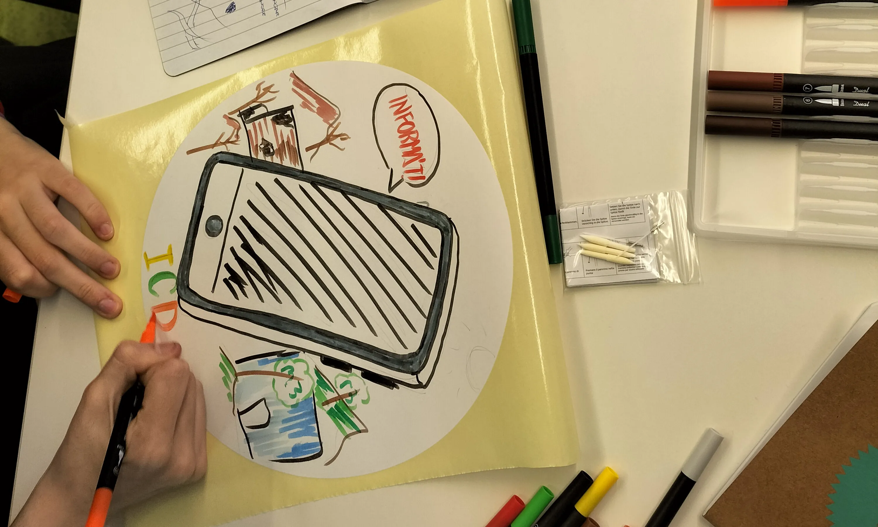 Andròmines té en marxa el projecte, dirigit al jovent, per conscienciar sobre els problemes ambientals i socials derivats de la producció d’aparells electrònics.