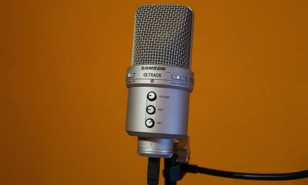 El format del pòdcast s'ha convertit en un recurs molt útil per fer difusió de la tasca de les entitats. Font: Pixabay.