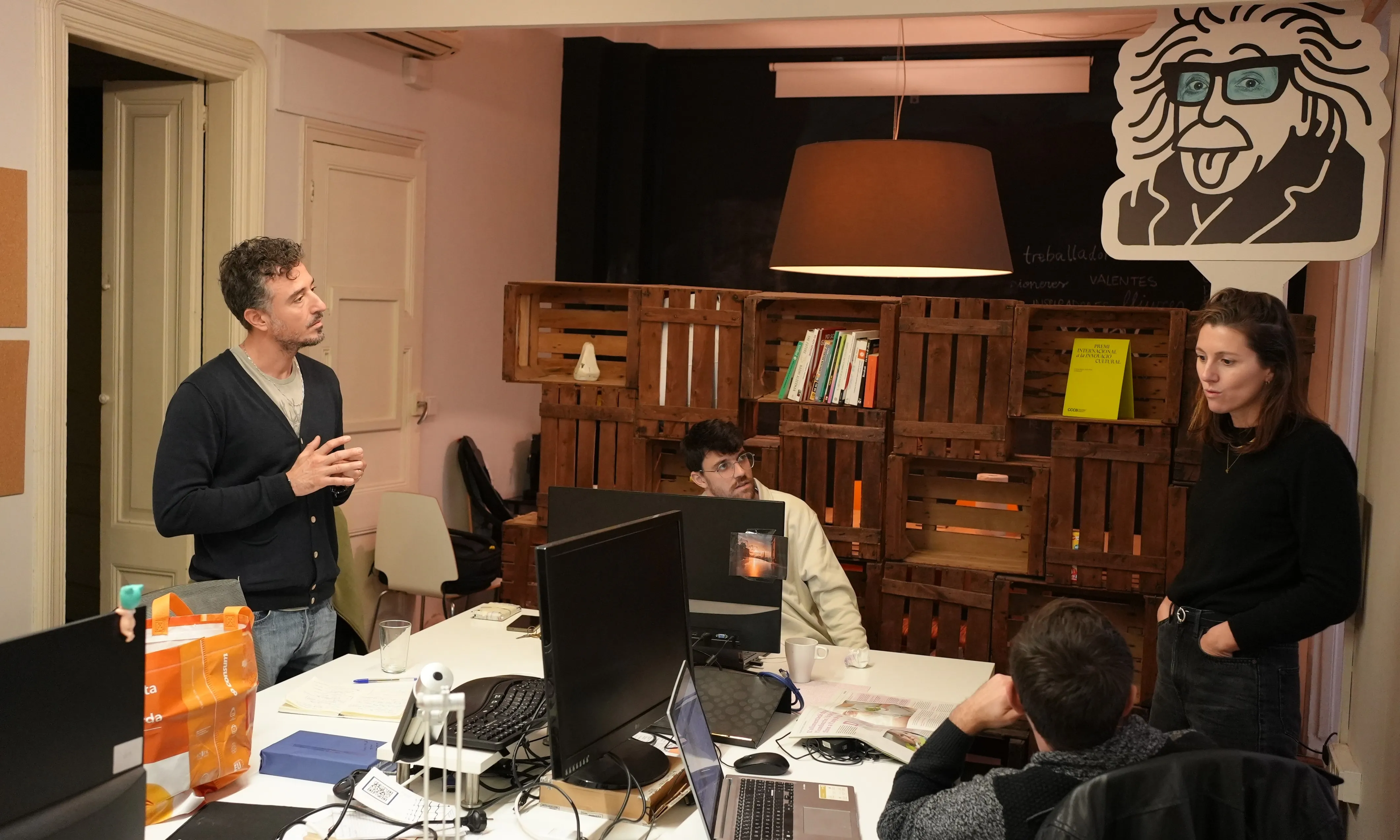 Part de l'equip de Verificat en una sessió de treball conjunta  