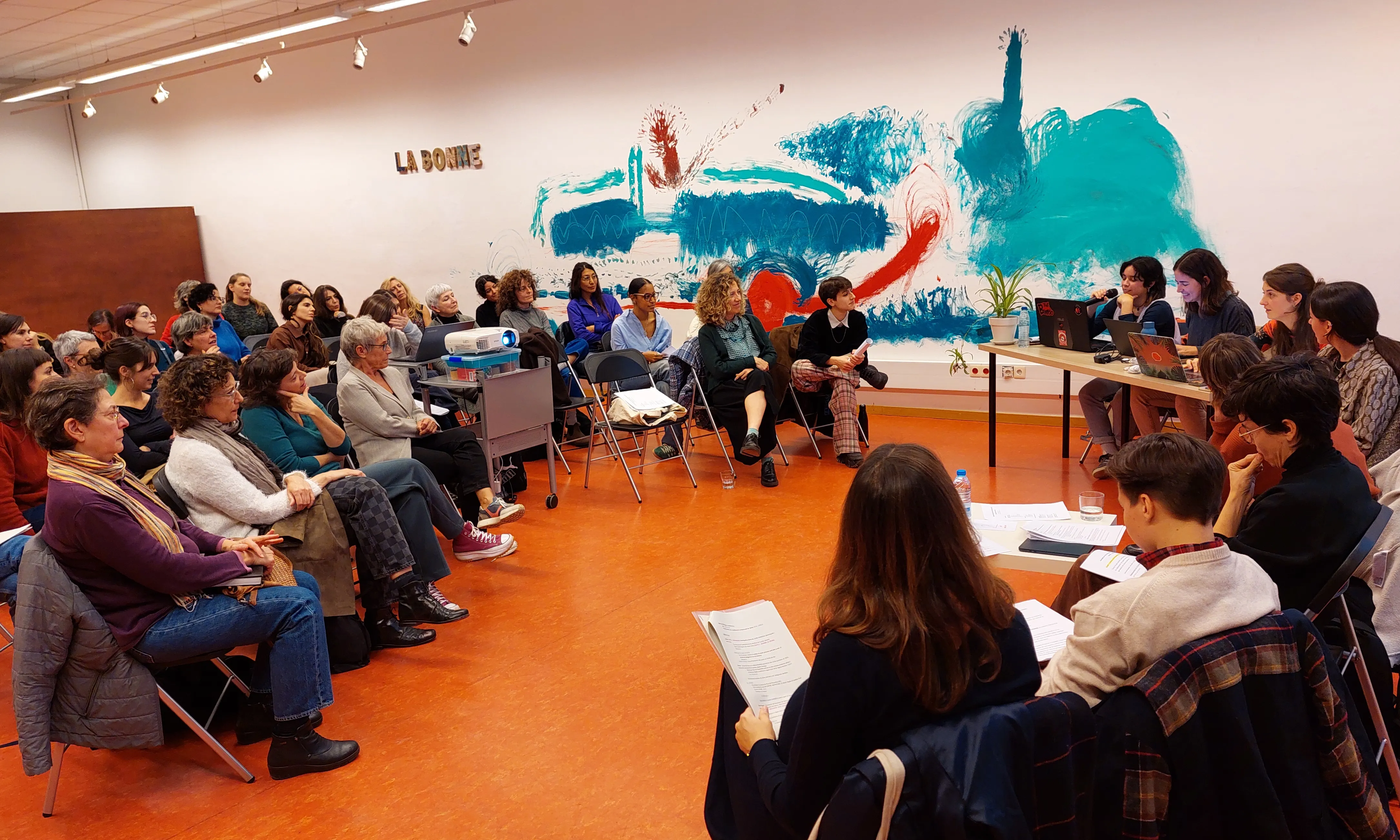 L'associació aposta per construir comunitat i treballar conjuntament en el coneixement del sector