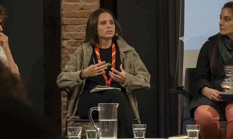 Universalitzar el lleure d’estiu com a mesura estructural contra la pobresa infantil, amb un sistema de beques que cobreixi l’activitat