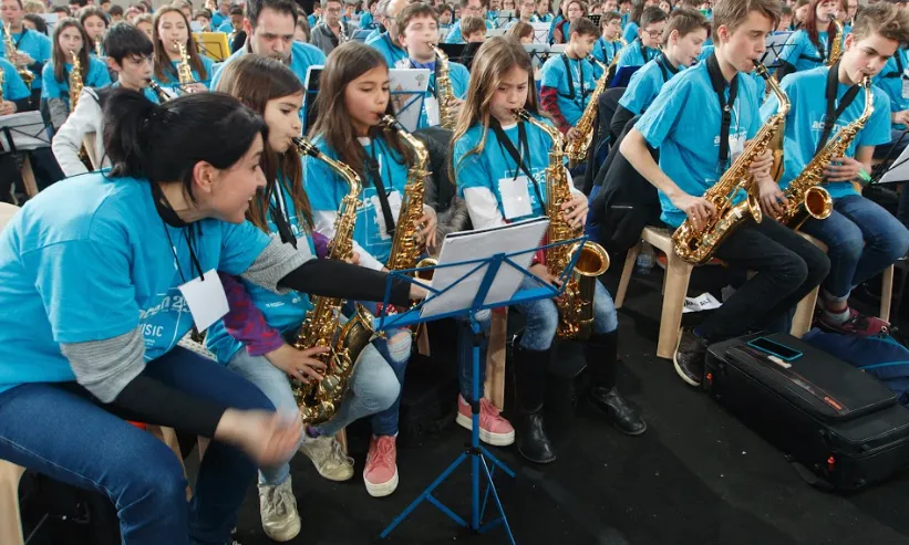 El festival programarà uns tres-cents concerts en més de cinquanta escenaris distribuïts en quaranta municipis.