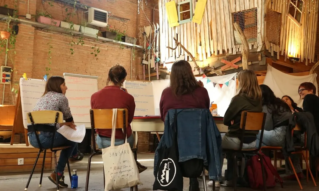 La iniciativa sorgeix de la cooperació de set entitats del territori.