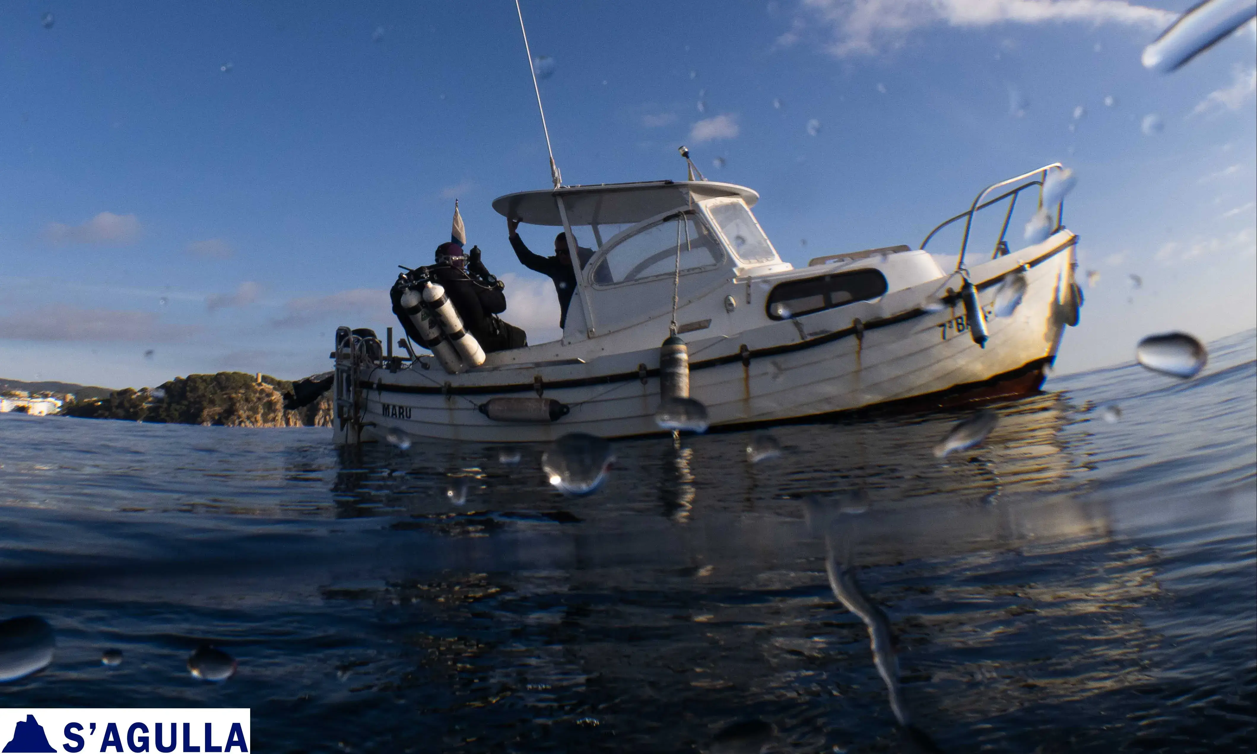 Les membres de l'entitat blanenca fan immersions a més de 40 metres de profunditat.