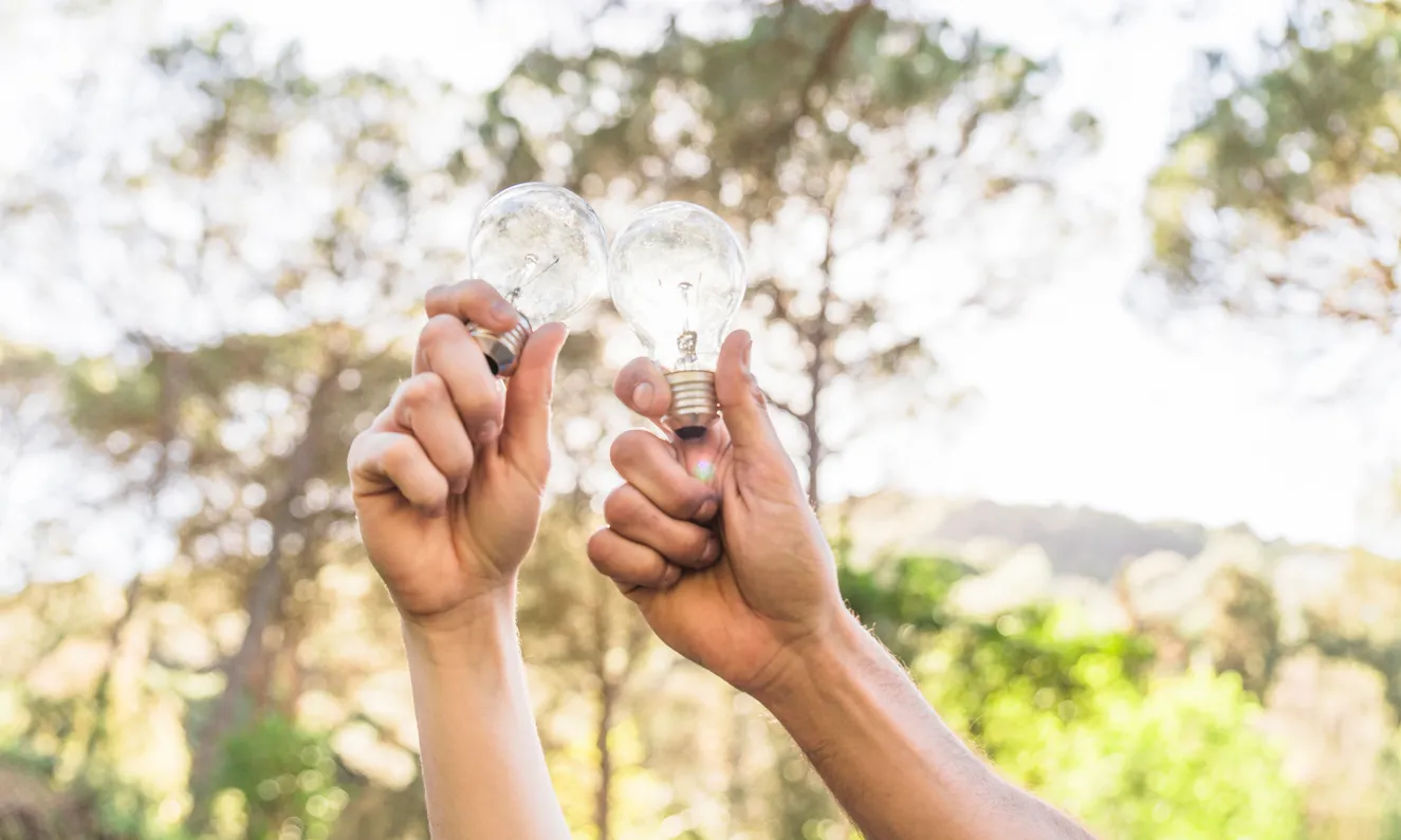 Un informe de la Xarxa per la Sobirania Energètica defensa una transició justa, descentralitzada i sota control democràtic per redefinir el model energètic català.