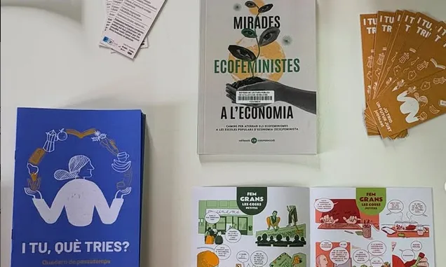 Materials sobre comerç just a la Biblioteca de Belianes coincidint amb el mes del comerç just.