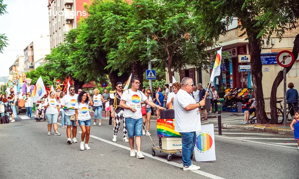 Unicorns Pride Ebre és una celebració oberta a tota la ciutadania més enllà del mateix col·lectiu LGTBI. Font: Okay Productions